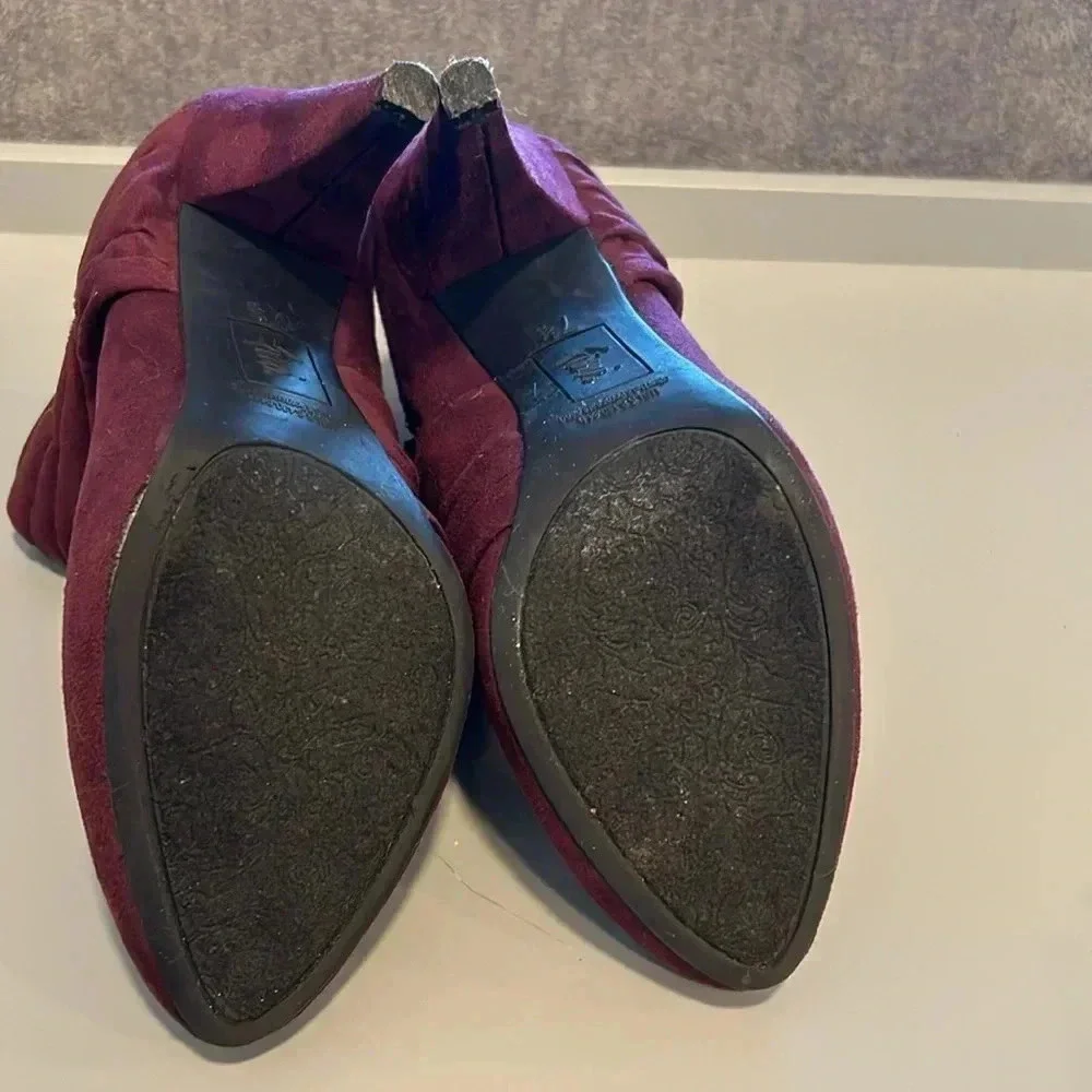 FIONI ANKLE BOOTS UPSCALE SUEDE SMOOTH SEXY BURGUNDY SLEEK SIZE 7.5 HARDLY WORN - Picture 6 of 6